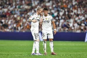 无人领头！世体：维+居2人都没站出来，马斯坦托诺难以匹敌亚马尔