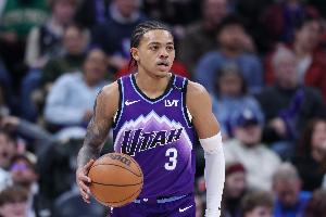 错失三分绝杀球！基昂特·乔治17投8中&罚球10中9 得25分3板7助