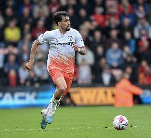 天空：西汉姆愿冬窗出售帕奎塔，但希望能租借回来踢完本赛季