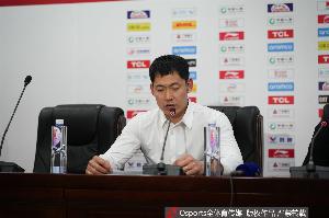 张庆鹏：我要大家放下球星的架子 撕掉脸上的面具 放下身上的光环