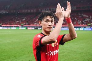 确认为海港再战一年，36岁王燊超：队长最重要的一点是以身作则