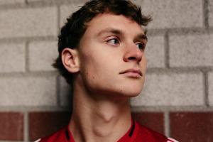 官方：伊布之子马克西米利安租借加盟阿贾克斯 含350万买断条款