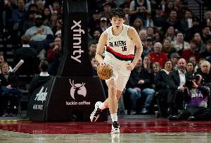 徐静雨：杨瀚森比克林根都更灵活了 期待他换队 最好去篮网或鹈鹕