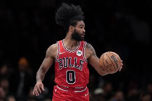 火箭有意？科比·怀特17中7拿下21分10板3助 第三节15分