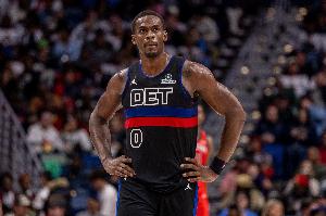 入选全明星不无道理！杜伦10中6&8罚7中砍下19分13板