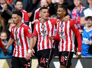 五大联赛仍有7队主场不败：巴萨、尤文在列，桑德兰成英超独苗