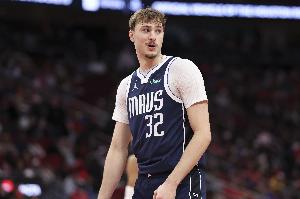 马丁：弗拉格球风非常成熟老道 想到他只会越来越强让人不可思议