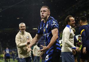 记者：诺丁汉森林租借弗拉泰西曾达协议，因国米没替代者未能成行