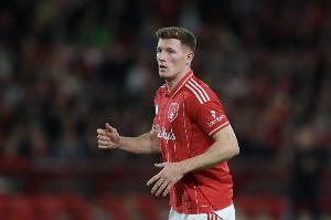 记者：曼联暂时未争夺托纳利，埃利奥特·安德森一直是引援首选