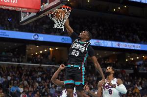 战“旧主”！11号秀科沃德上半场3中3得7分7板1助1断