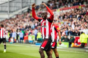 布伦特福德主帅：维萨罢训推动转会令人不快，他一直想去纽卡