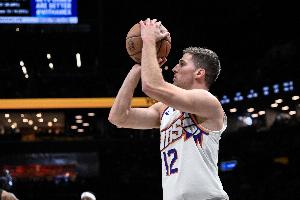 真够铁的！吉莱斯皮11中2低效拿下6分4板2助2断 正负值-24