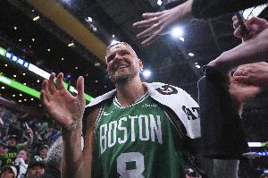 追梦：波尔津吉斯是出色的护筐者 和他一起打球能解放我的武器库