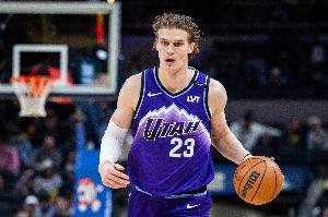 主攻手！马尔卡宁27分钟出手21次命中12球 空砍27分7篮板