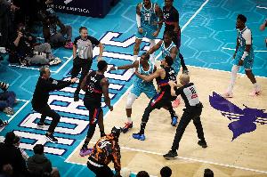 活塞主帅：越界的不是我们 如果有人向你挥拳你当然有权自卫