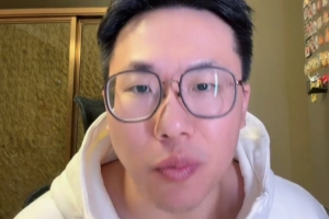 解说：哈登对掘金最后一锤定音看出交易的价值 而且打得很好看